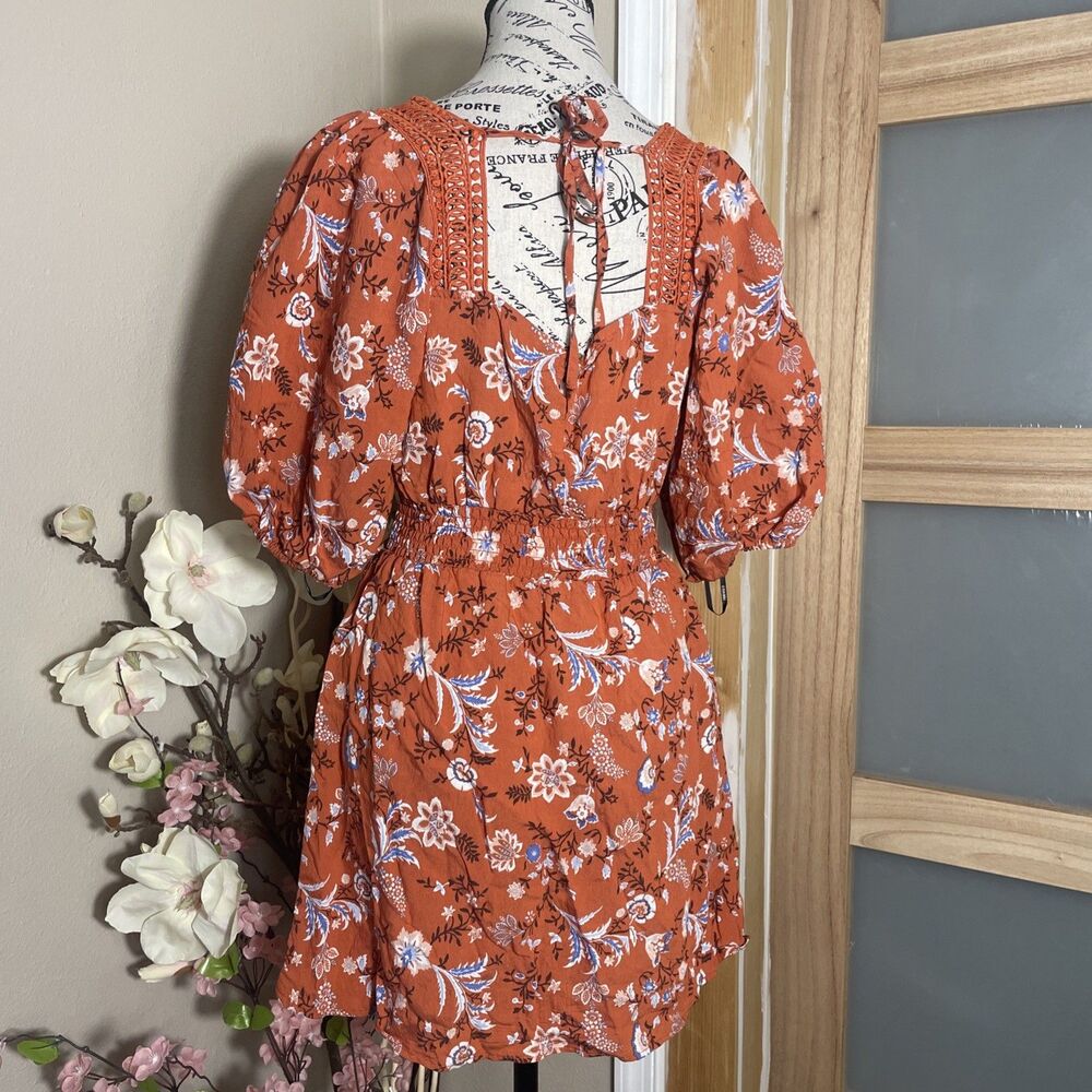Forever 21 Orange Rust Floral Boho Dress Crochet Neckline Size Medium Short Mini - Picture 5 of 7